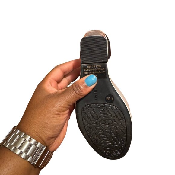 Gianni Bini Size 7.5 Wedges - Picture 4 of 5